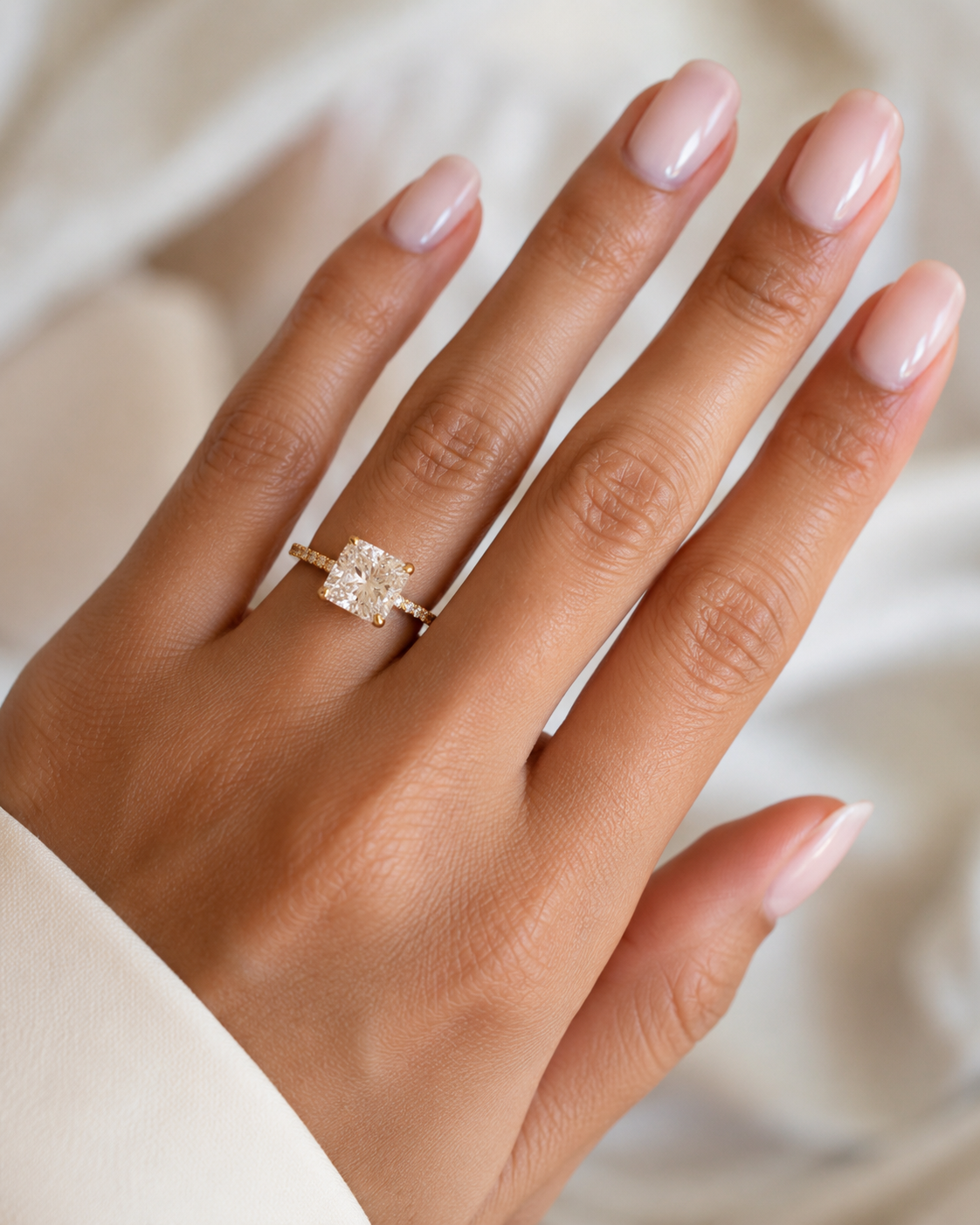 Vendôme Ring — Radiant moissanite