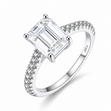 Bague Rivoli — Moissanite taille émeraude