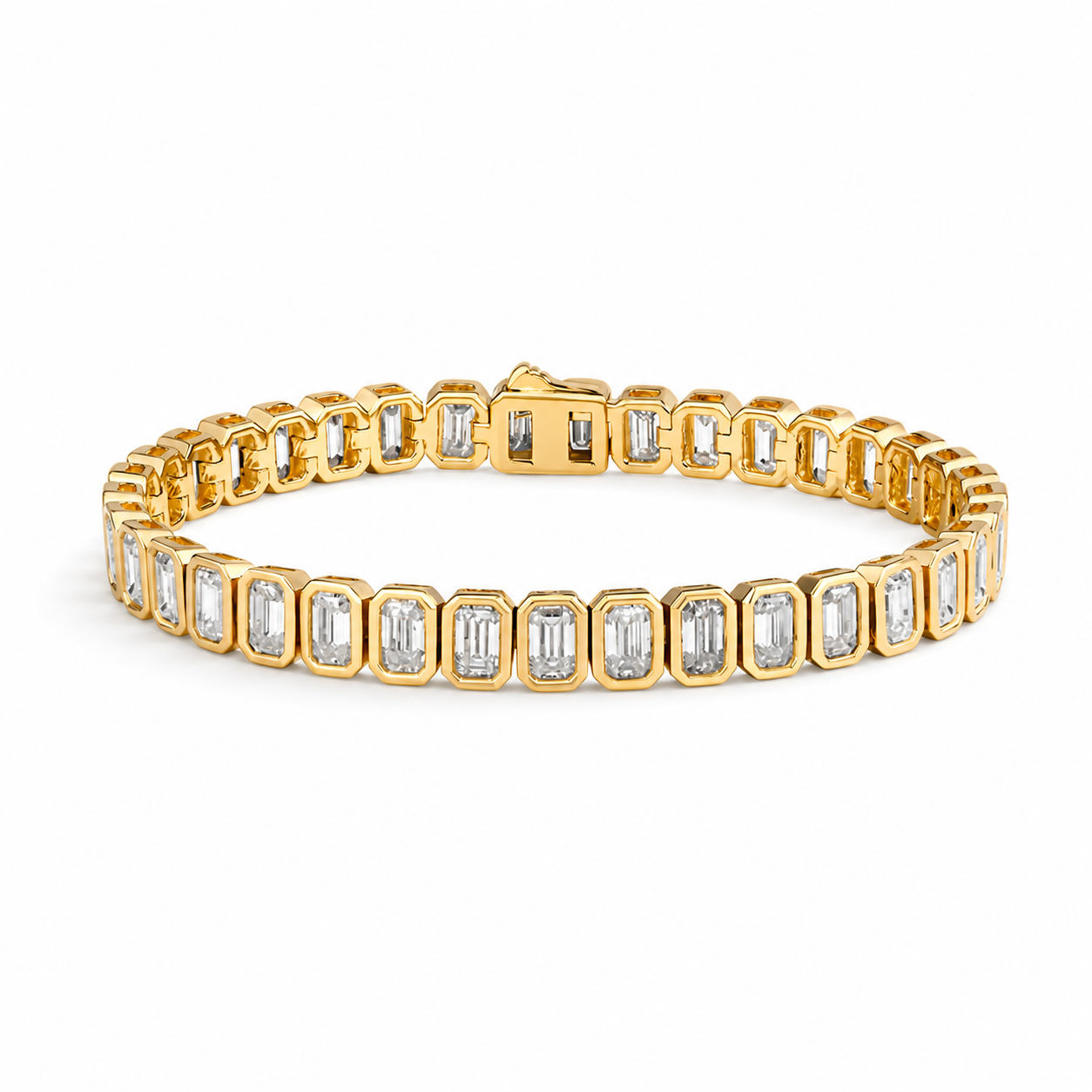 Bracelet tennis serti clos taille émeraude